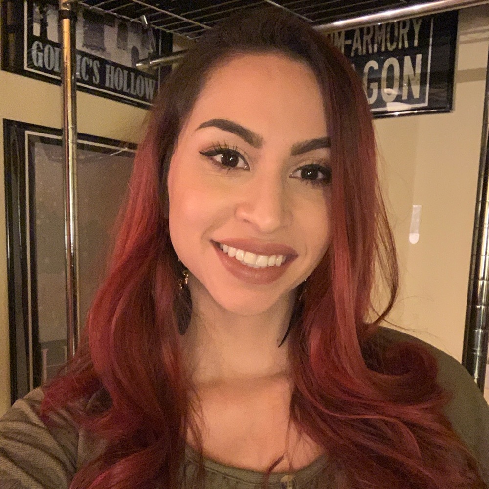 Meet your Posher, Stephanie